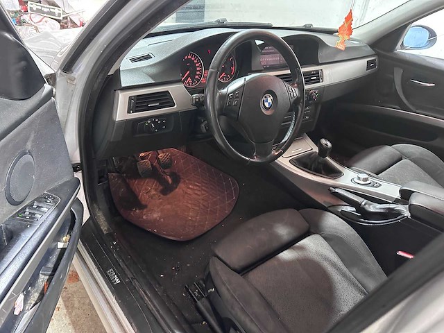 Bmw - 3-serie touring - 320d high executive - 19-tg-fb- 2006 - afbeelding 9 van  11