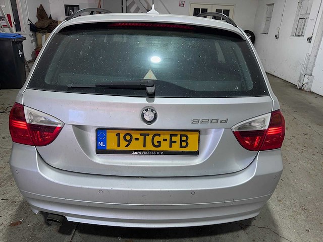 Bmw - 3-serie touring - 320d high executive - 19-tg-fb- 2006 - afbeelding 2 van  12