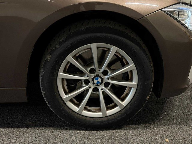 Bmw - 3-serie touring - 320d xdr. high exec. - jp-318-p - 2014 iaw - afbeelding 16 van  29