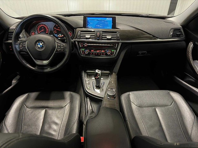 Bmw - 3-serie touring - 320d xdr. high exec. - jp-318-p - 2014 iaw - afbeelding 19 van  29