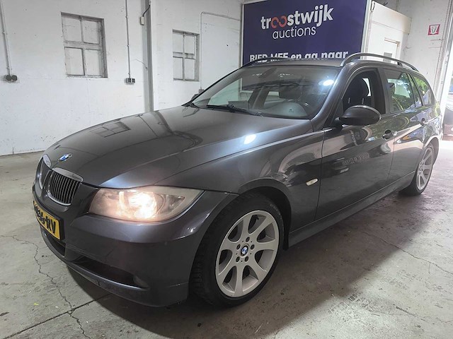 Bmw - 3-serie touring - 320i automaat- j-086-rv- 2006 - afbeelding 1 van  17