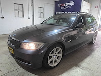 Bmw - 3-serie touring - 320i automaat- j-086-rv- 2006 - afbeelding 1 van  17