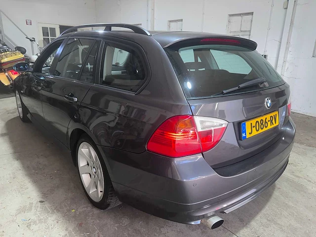 Bmw - 3-serie touring - 320i automaat- j-086-rv- 2006 - afbeelding 10 van  17