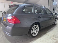 Bmw - 3-serie touring - 320i automaat- j-086-rv- 2006 - afbeelding 12 van  17