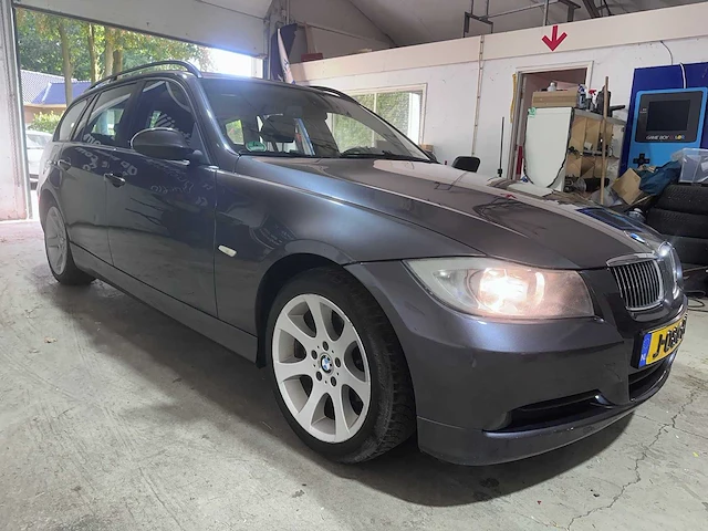Bmw - 3-serie touring - 320i automaat- j-086-rv- 2006 - afbeelding 13 van  17