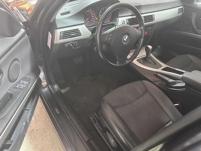 Bmw - 3-serie touring - 320i automaat- j-086-rv- 2006 - afbeelding 15 van  17