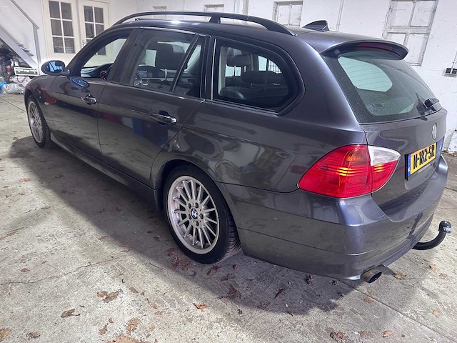 Bmw - 3-serie touring - 320i automaat- n-182-sr - afbeelding 3 van  9