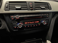 Bmw - 3-serie touring - 320i executive 2015 9-zvb-98 iaw - afbeelding 11 van  28
