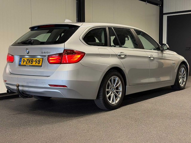 Bmw - 3-serie touring - 320i executive 2015 9-zvb-98 iaw - afbeelding 18 van  28