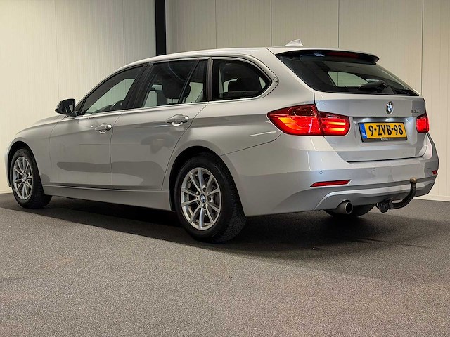Bmw - 3-serie touring - 320i executive 2015 9-zvb-98 iaw - afbeelding 12 van  28