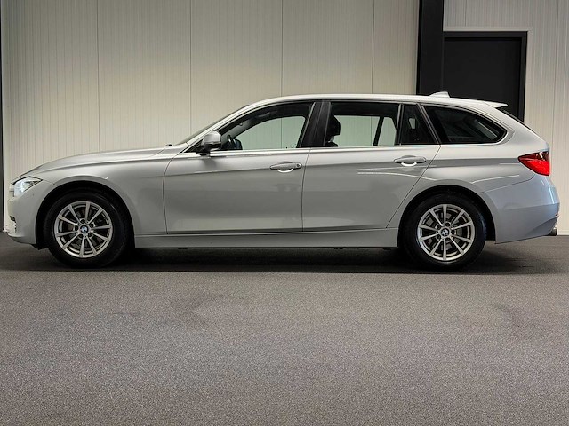 Bmw - 3-serie touring - 320i executive 2015 9-zvb-98 iaw - afbeelding 19 van  19