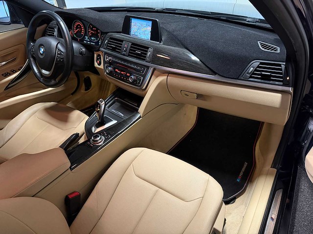 Bmw - 3-serie touring - 320i executive sport - 9-klg-72 - 2013 iaw - afbeelding 12 van  24
