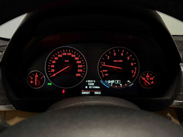Bmw - 3-serie touring - 320i executive sport - 9-klg-72 - 2013 iaw - afbeelding 23 van  24