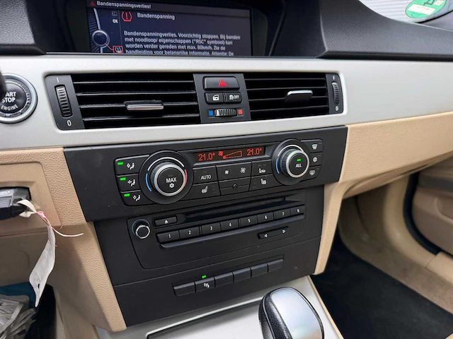 Bmw - 3-serie touring 325d - luxury line personenauto - 2012 - afbeelding 2 van  28