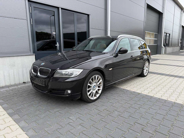 Bmw - 3-serie touring 325d - luxury line personenauto - 2012 - afbeelding 1 van  28