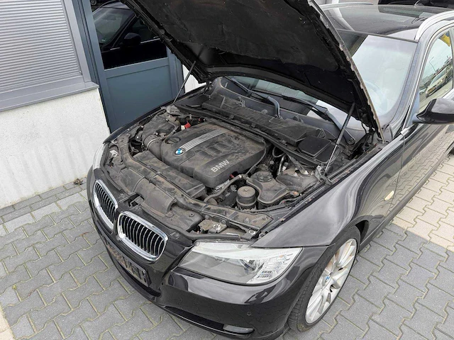 Bmw - 3-serie touring 325d - luxury line personenauto - 2012 - afbeelding 18 van  28