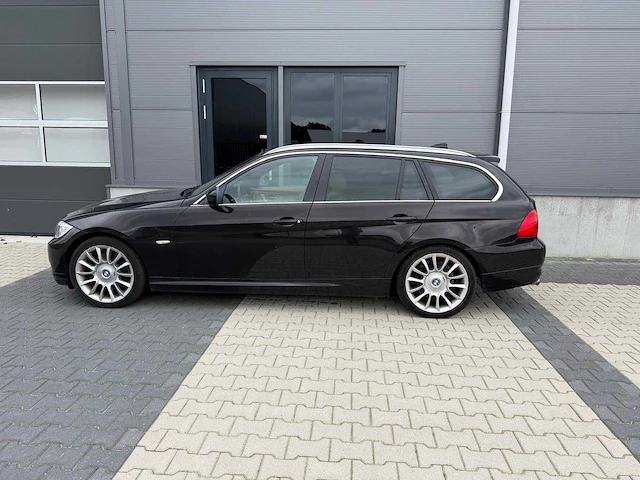 Bmw - 3-serie touring 325d - luxury line personenauto - 2012 - afbeelding 12 van  28