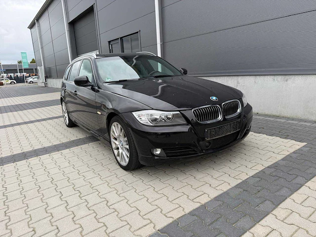 Bmw - 3-serie touring 325d - luxury line personenauto - 2012 - afbeelding 24 van  28