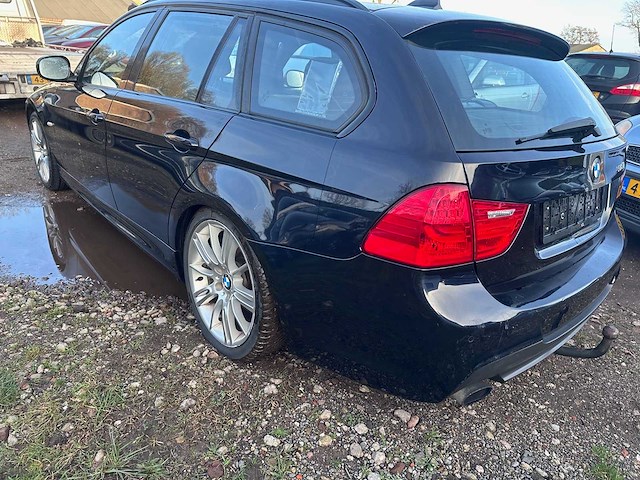 Bmw - 318 touring automaat- cl. m sp. ed. - duitse papieren (voorheen 90-zlh-6) - afbeelding 13 van  19