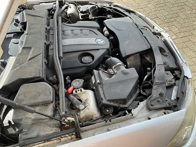 Bmw - 318d - 3-serie touring -corp. l. bns l. - personenauto - 2009 - afbeelding 11 van  27