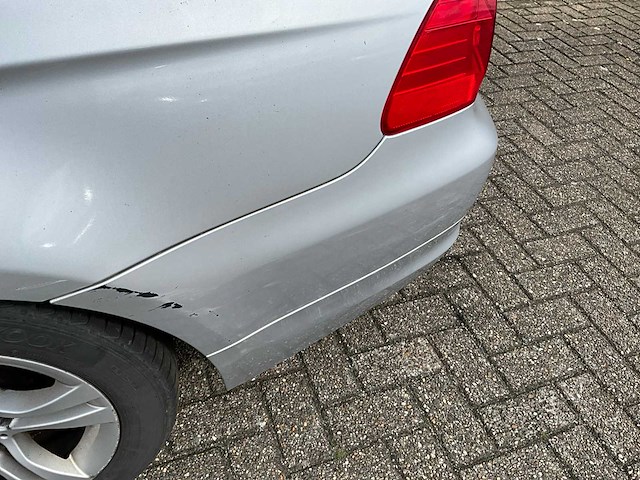 Bmw - 318d - 3-serie touring -corp. l. bns l. - personenauto - 2009 - afbeelding 16 van  27