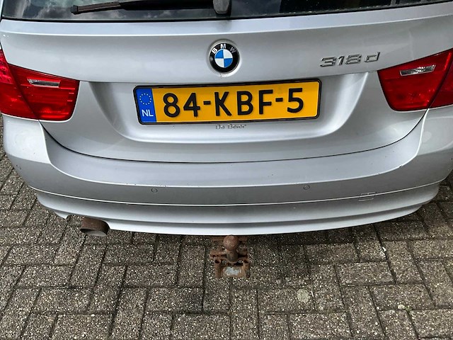 Bmw - 318d - 3-serie touring -corp. l. bns l. - personenauto - 2009 - afbeelding 17 van  27