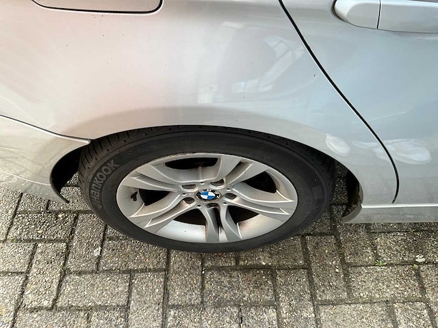 Bmw - 318d - 3-serie touring -corp. l. bns l. - personenauto - 2009 - afbeelding 19 van  27