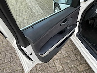 Bmw - 318i - 3-serie touring - personenauto - 2009 - afbeelding 2 van  18