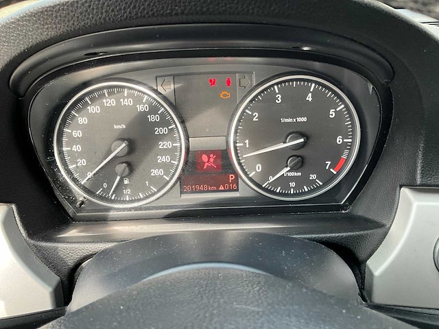 Bmw - 318i - 3-serie touring - personenauto - 2009 - afbeelding 5 van  18