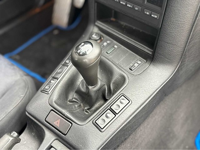 Bmw - 320 i - 3-serie - touring - personenauto - 1998 - afbeelding 1 van  18