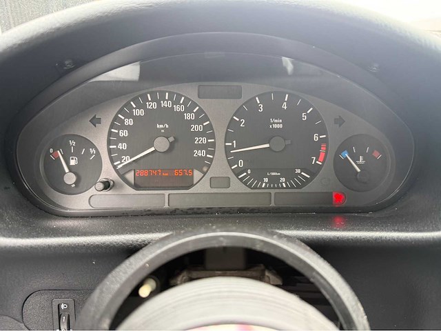 Bmw - 320 i - 3-serie - touring - personenauto - 1998 - afbeelding 3 van  18