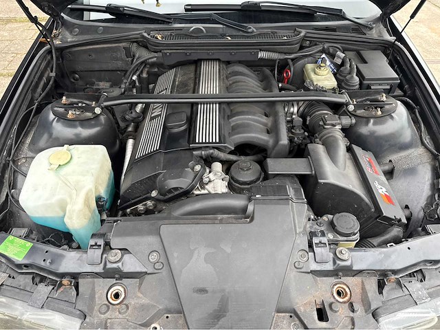 Bmw - 320 i - 3-serie - touring - personenauto - 1998 - afbeelding 6 van  18