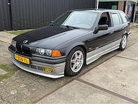 Bmw - 320 i - 3-serie - touring - personenauto - 1998 - afbeelding 7 van  18