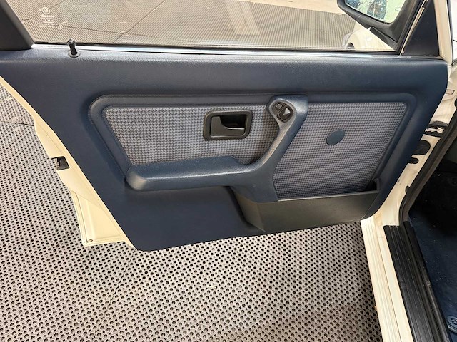 Bmw - 325 ix - oldtimer - 1987 - afbeelding 6 van  44