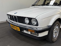 Bmw - 325 ix - oldtimer - 1987 - afbeelding 14 van  44