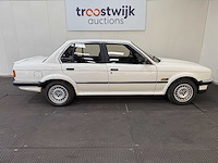 Bmw - 325 ix - oldtimer - 1987 - afbeelding 3 van  35