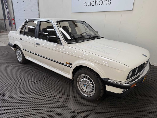 Bmw - 325 ix - oldtimer - 1987 - afbeelding 4 van  35