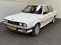 Bmw - 325 ix - oldtimer - 1987 - afbeelding 1 van  35