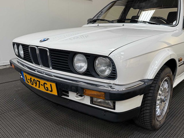 Bmw - 325 ix - oldtimer - 1987 - afbeelding 13 van  35