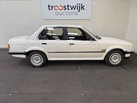 Bmw - 325 ix - oldtimer - 1987 - afbeelding 3 van  40
