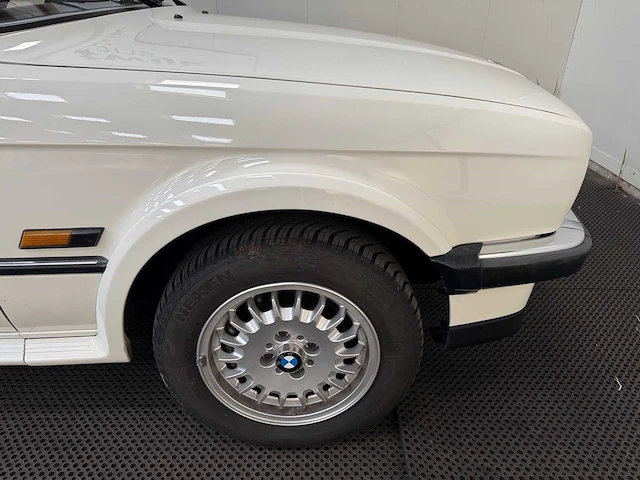 Bmw - 325 ix - oldtimer - 1987 - afbeelding 20 van  40