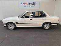 Bmw - 325 ix - oldtimer - 1987 - afbeelding 36 van  40