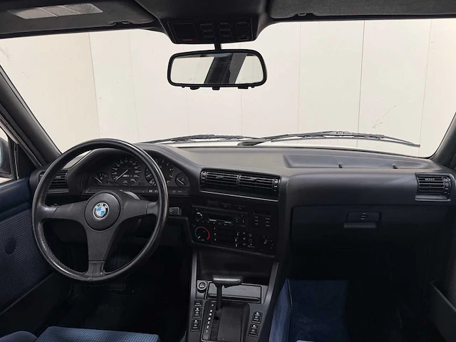 Bmw - 325 ix - oldtimer - 1987 - afbeelding 24 van  40