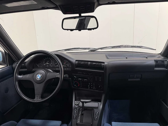 Bmw - 325 ix - oldtimer - 1987 - afbeelding 25 van  40