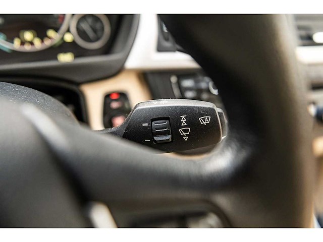 Bmw - 4-serie gran coupé - 420i high executive - 2014 - 1-xhb-55 - afbeelding 16 van  82