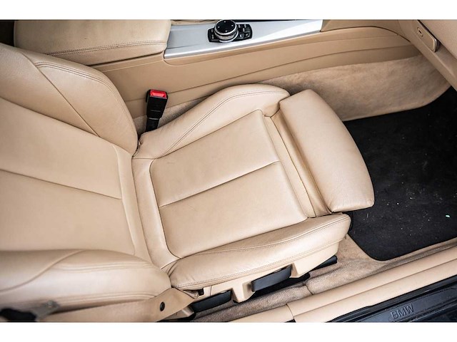 Bmw - 4-serie gran coupé - 420i high executive - 2014 - 1-xhb-55 - afbeelding 40 van  82