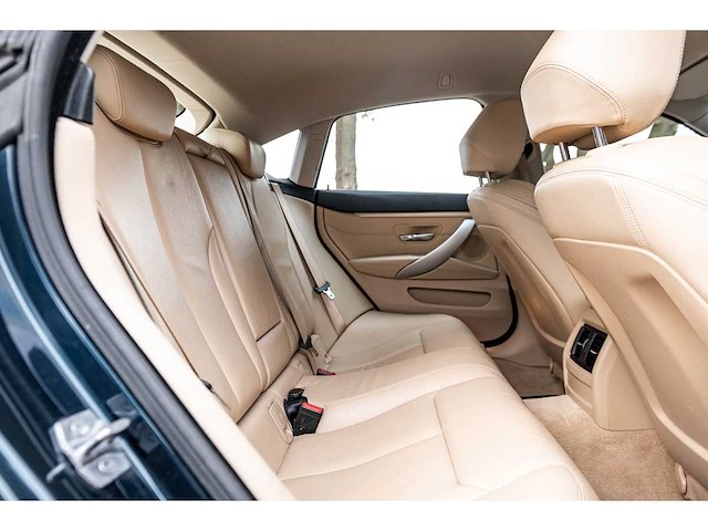 Bmw - 4-serie gran coupé - 420i high executive - 2014 - 1-xhb-55 - afbeelding 38 van  82