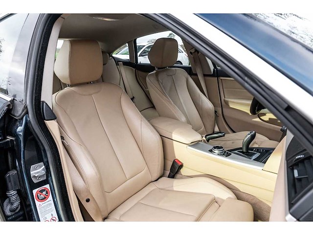 Bmw - 4-serie gran coupé - 420i high executive - 2014 - 1-xhb-55 - afbeelding 42 van  82