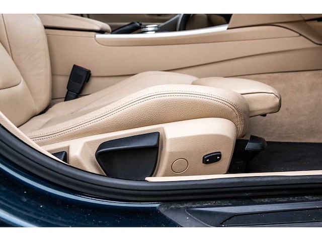 Bmw - 4-serie gran coupé - 420i high executive - 2014 - 1-xhb-55 - afbeelding 44 van  82