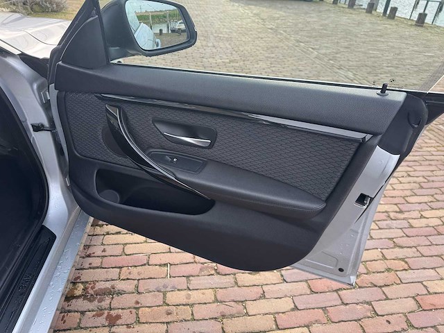 Bmw - 4-serie gran coupé m4 420d cent exec 2017 rs-986-z - afbeelding 9 van  15